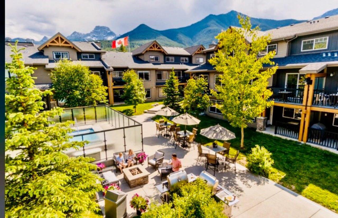 Copperstone Resort - Mountain View 2 Bedroom Condo Canmore Buitenkant foto