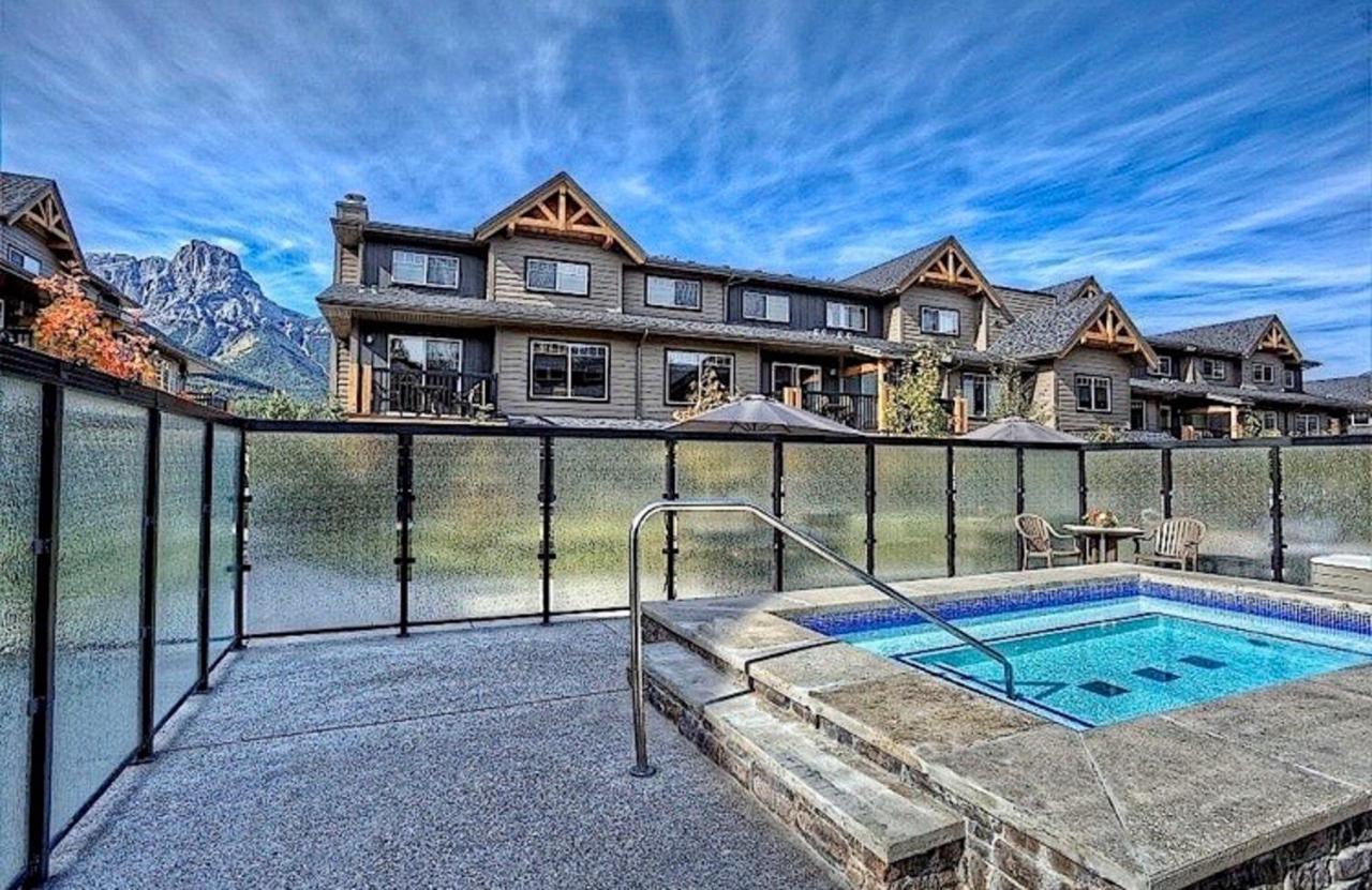 Copperstone Resort - Mountain View 2 Bedroom Condo Canmore Buitenkant foto