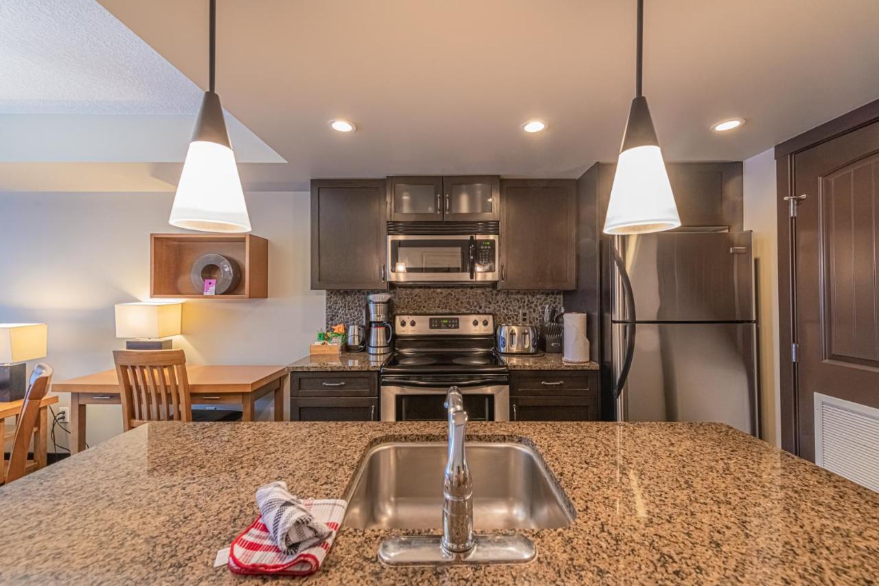 Copperstone Resort - Mountain View 2 Bedroom Condo Canmore Buitenkant foto